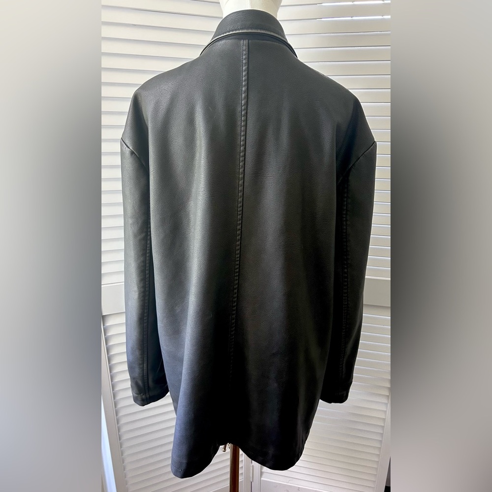 Urban Outfitters vegan leather overcoat w quilted lining. Excellent condition. - Picture 9 of 14